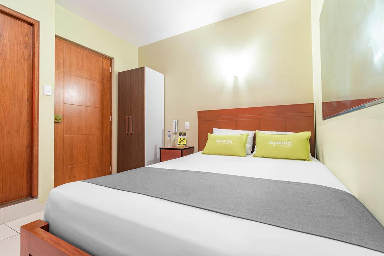 Ayenda Isis Hotel Лима Екстериор снимка