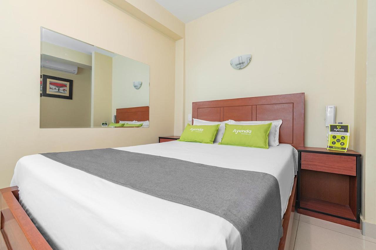 Ayenda Isis Hotel Лима Екстериор снимка